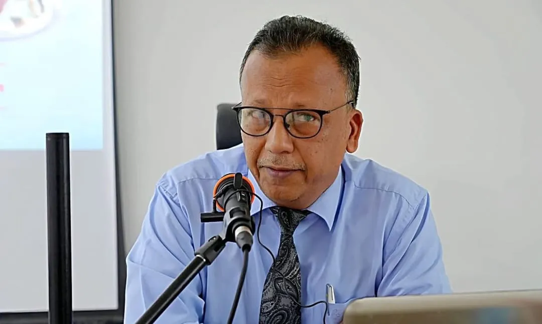 رئيس هيئة مستشفى سيئون العام يقدم استقالته ويكشف أسبابها