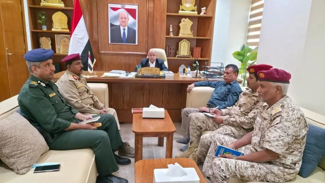 نجاة عضو المجلس الرئاسي سالم الخنبشي من محاولة اغتيال بطائرات مسيرة في حضرموت