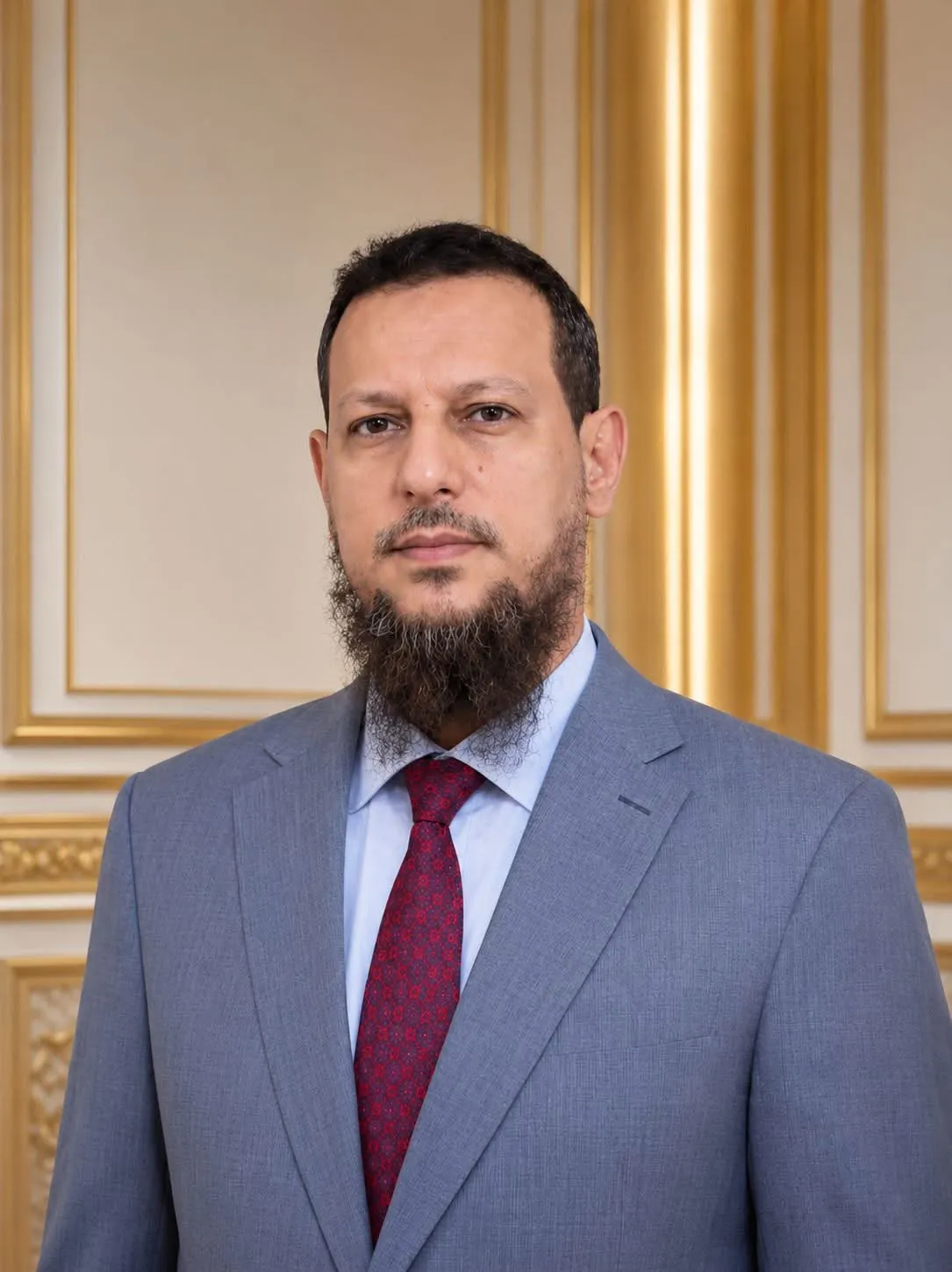 قتلى وجرحى بانفجار معسكر للعمالقة في عدن والمحافظ شيخ يعزي