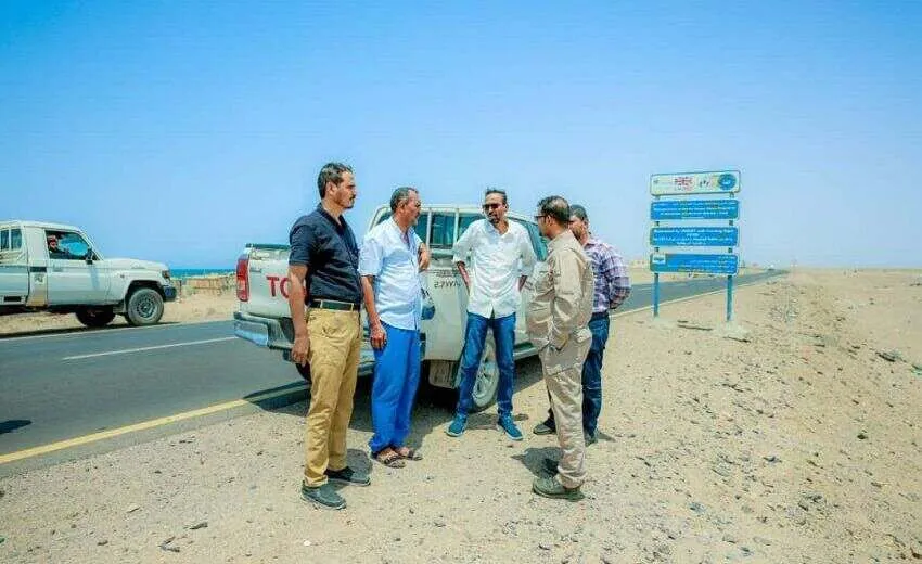 بإشراف الفريق الصبيحي.. فريق هندسي يبدأ تقييم الطريق الدولي في لحج تمهيدًا لتنفيذ مشروع صيانته