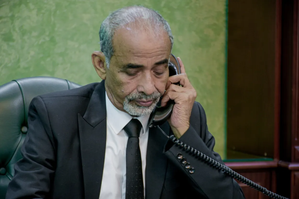 الصبيحي يطمئن هاتفياً على صحة جمال العاقل وجمال اليماني