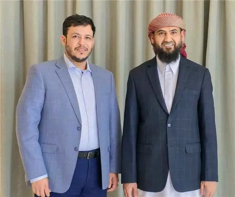 بينما عيدروس هارب في أبوظبي.. العليمي والمحرمي يبحثان في الرياض مستقبل القضية الجنوبية