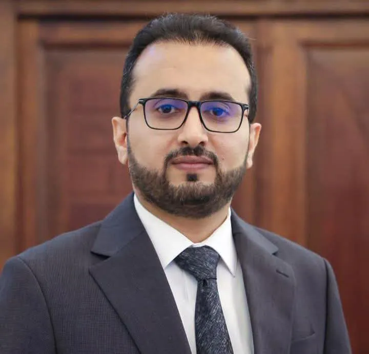 الحكومة اليمنية في عدن تعلن صرف علاوات 5 سنوات وزيادة 20% لموظفي الدولة