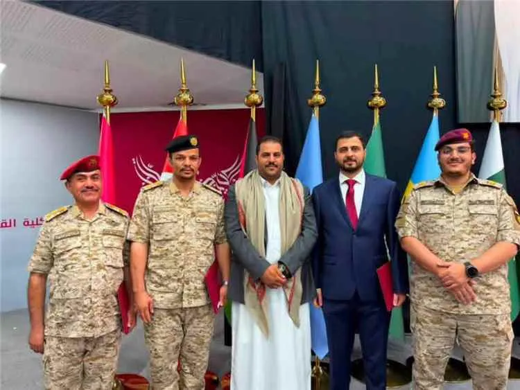 العميد الركن عبدربه لعكب ينال الماجستير في العلوم العسكرية من قطر